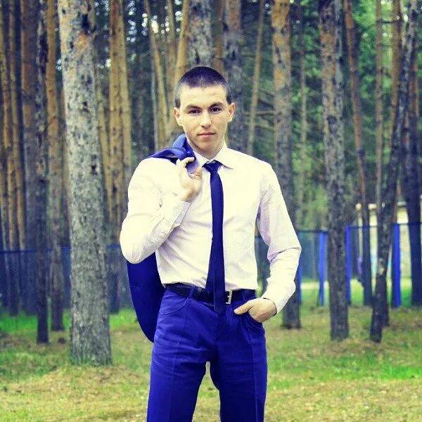 Красивые мужчины казани. Ильназ галявиев в колледже. Фото парня из казани. Галявиев ильназ ренатович казань. Пацаны про казань.