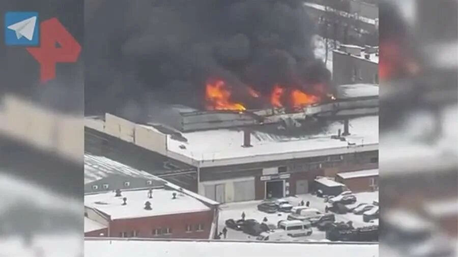 пожар в москве. возгорание на северо востоке москвы. мчс россии здание. пожар на северо востоке москвы сейчас. пожар в здании.