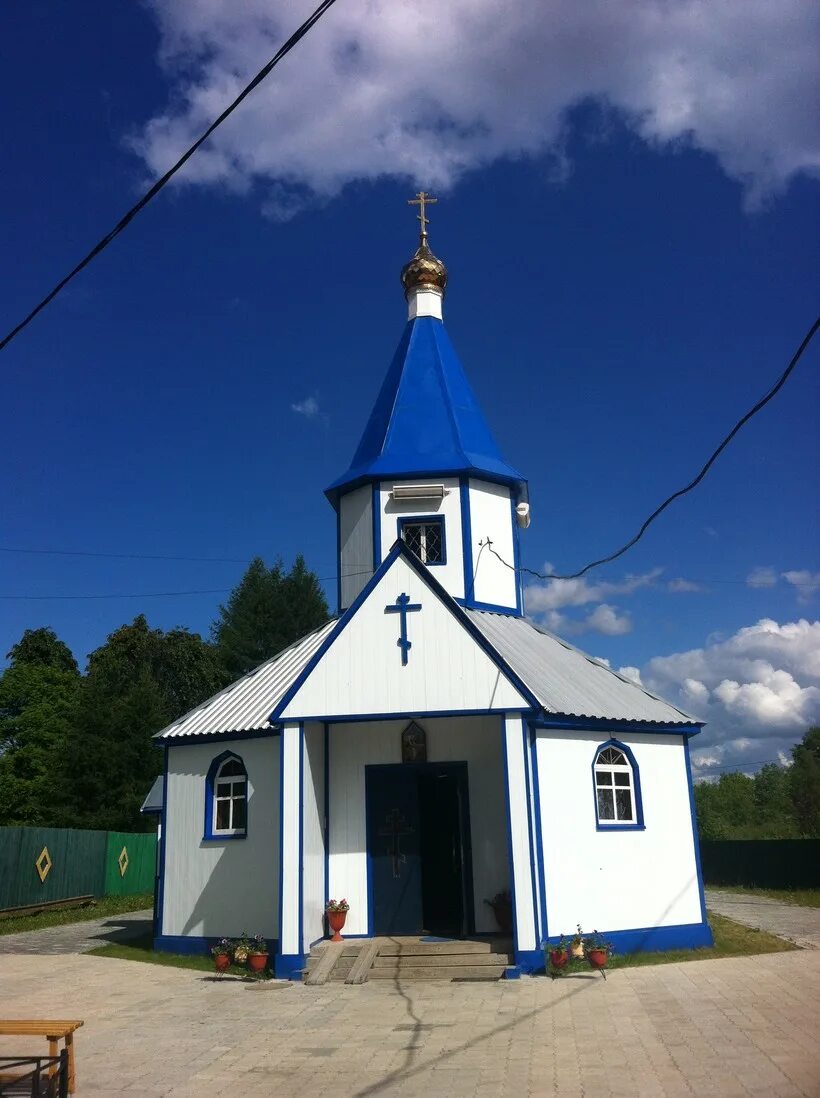 Церковь сыктывкар. Свято-казанский храм сыктывкар. кочпонская церковь сыктывкар. свято-казанский храм сыктывкар кочпон. кочпонский святокащанский храм.