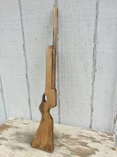 Винтовка из дерева