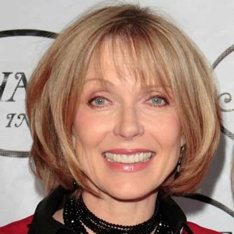 стрижка каре для женщины 50 лет. каре для женщин 60. прически для женщин 50 лет. стрижки женские 50+ боб каре. стрижка каре боб после 50 лет.