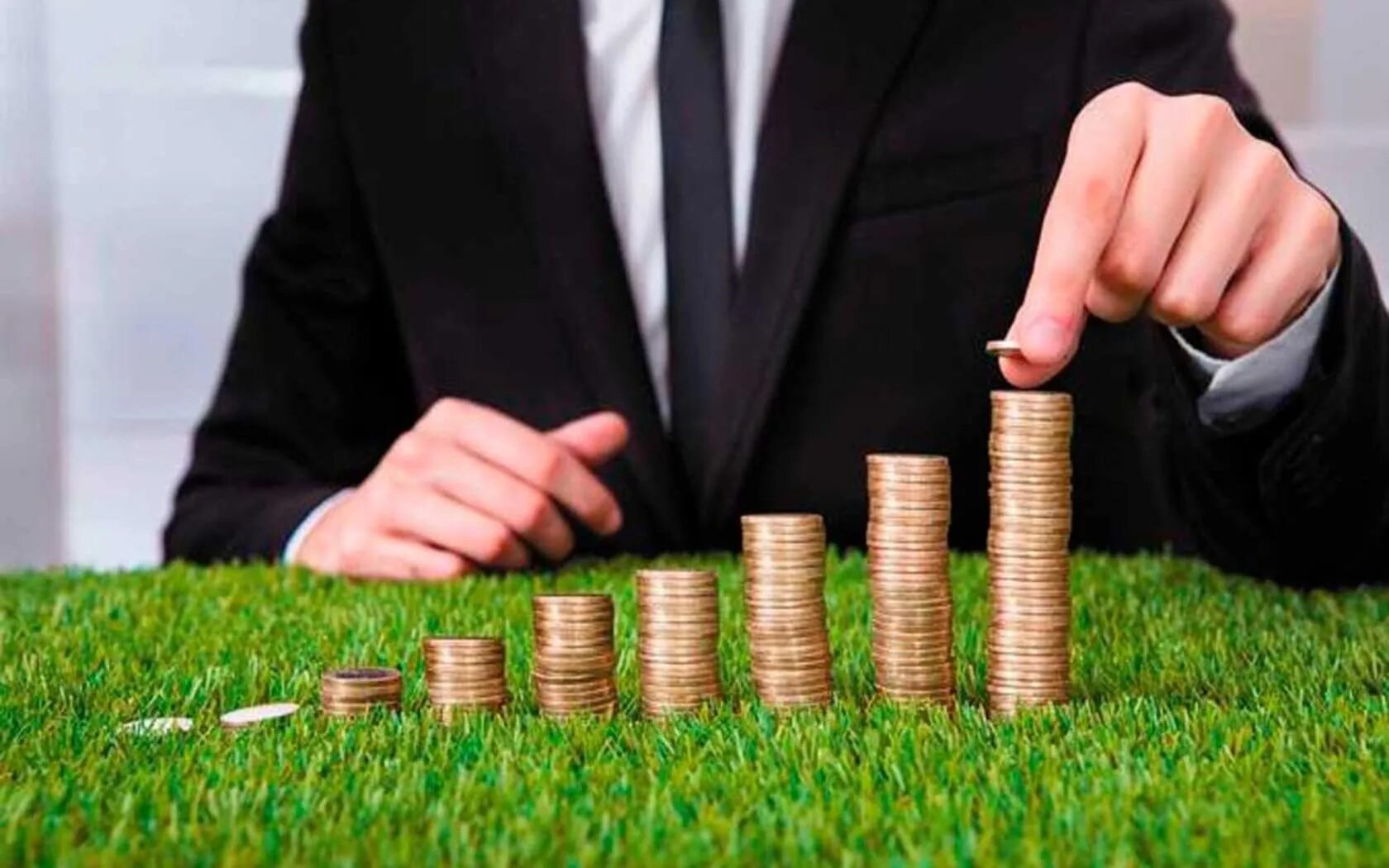 Авленную стоимость. График спроса и предложения при вводе налога. Бензин подорожал. Доходы россии 2018-2020 года. Ндс.