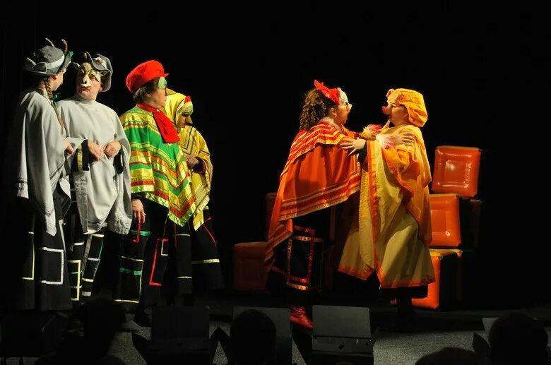 театр щепенко афиша. московский театр русской драмы под руководством михаила щепенко. два мороза театр русской драмы. взаимо связь со зрителем в спектакле. театр русской драмы щепенко фото зала.