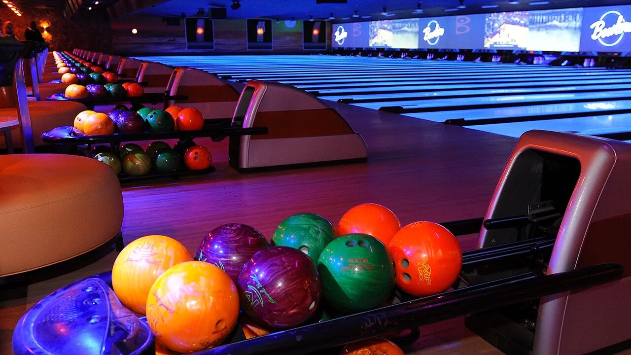 Боулинг еда. Sixlines чебоксары боулинг. боулинг зеленоград bowler. боулинг сатурн» (2025).