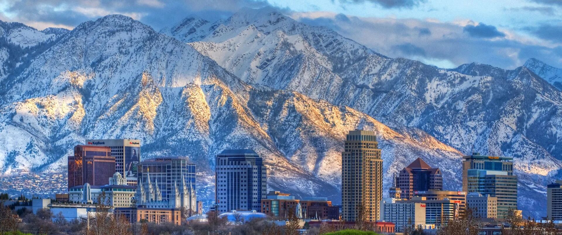 Лейк сити время. Salt Lake City. Солт Лейк Сити природа. Salt Lake City 2002. Солт Лейк Сити обои на телефон.