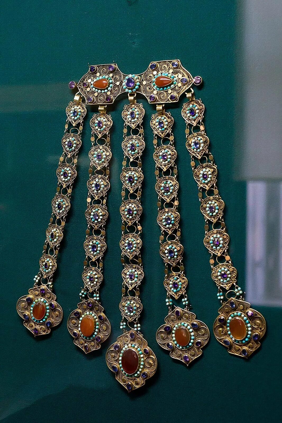 Башкирские украшения. Дпи казанских татар ювелирное искусство. ювелирное искусство казанского ханства. татарское декоративно-прикладное искусство республики татарстан. украшения волжской булгарии чулпы.