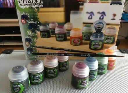 Paints set
