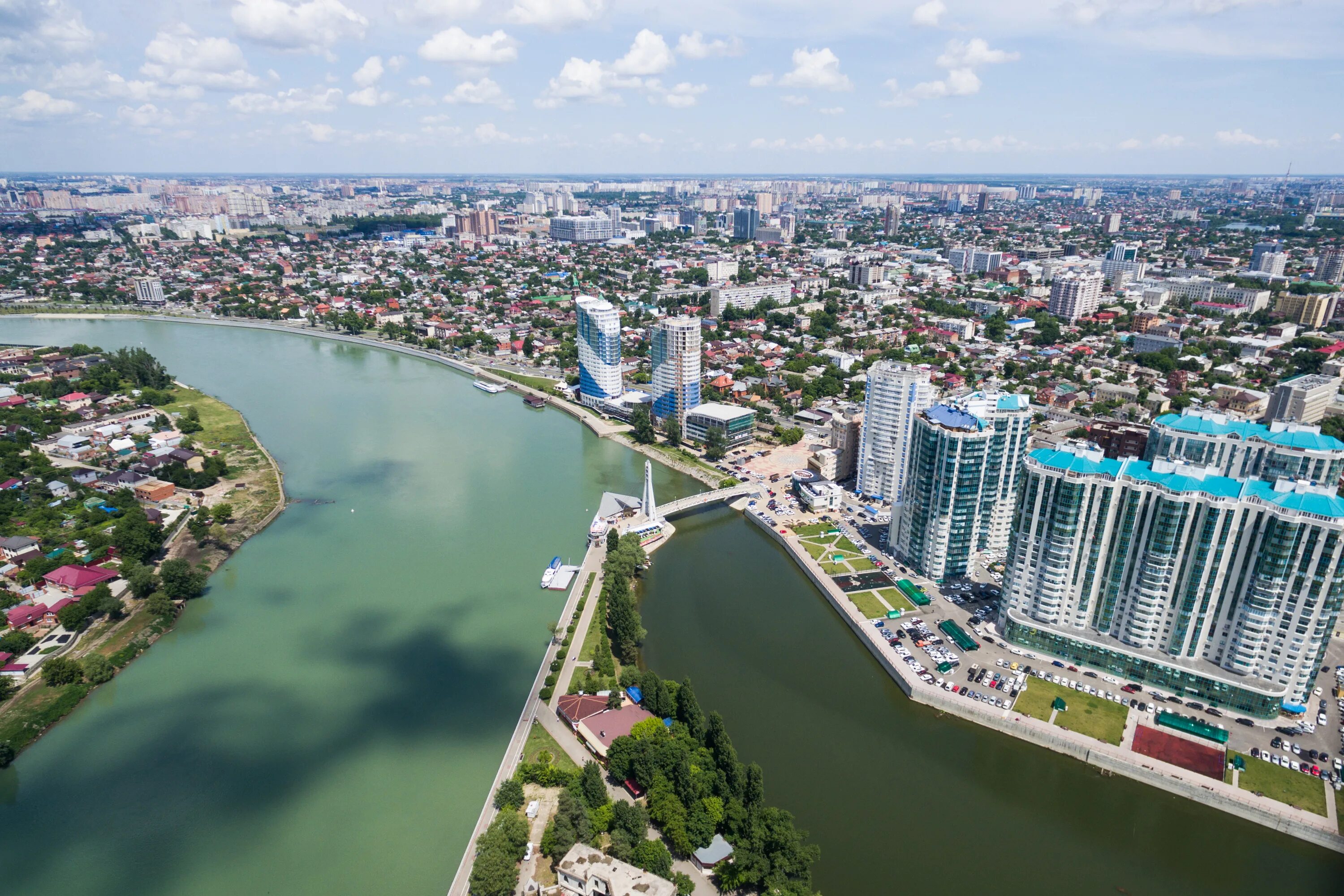 Хочу на дона москва. Город Краснодар 2017. Краснодар столица Кубани. Кубанская набережная Краснодар. Кубанская набережная Краснодар 2010.