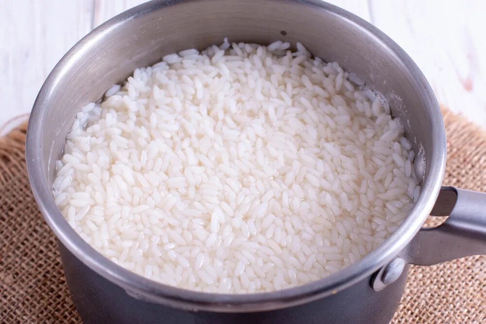 Полуготовность риса. Рис до полуготовности. Замороженный варёный рис. Варить рис до полуготовности.