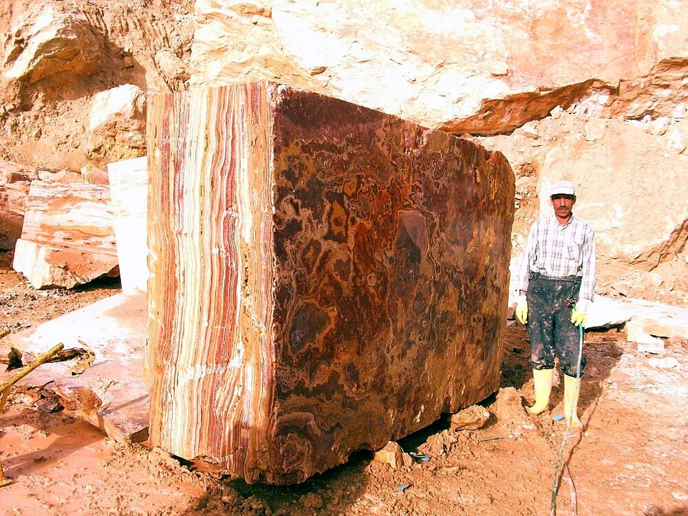 гранитная гора карьер карелия. нефрит камень самый большой. добыча камня. добыча гальки. как добывают булыжник.