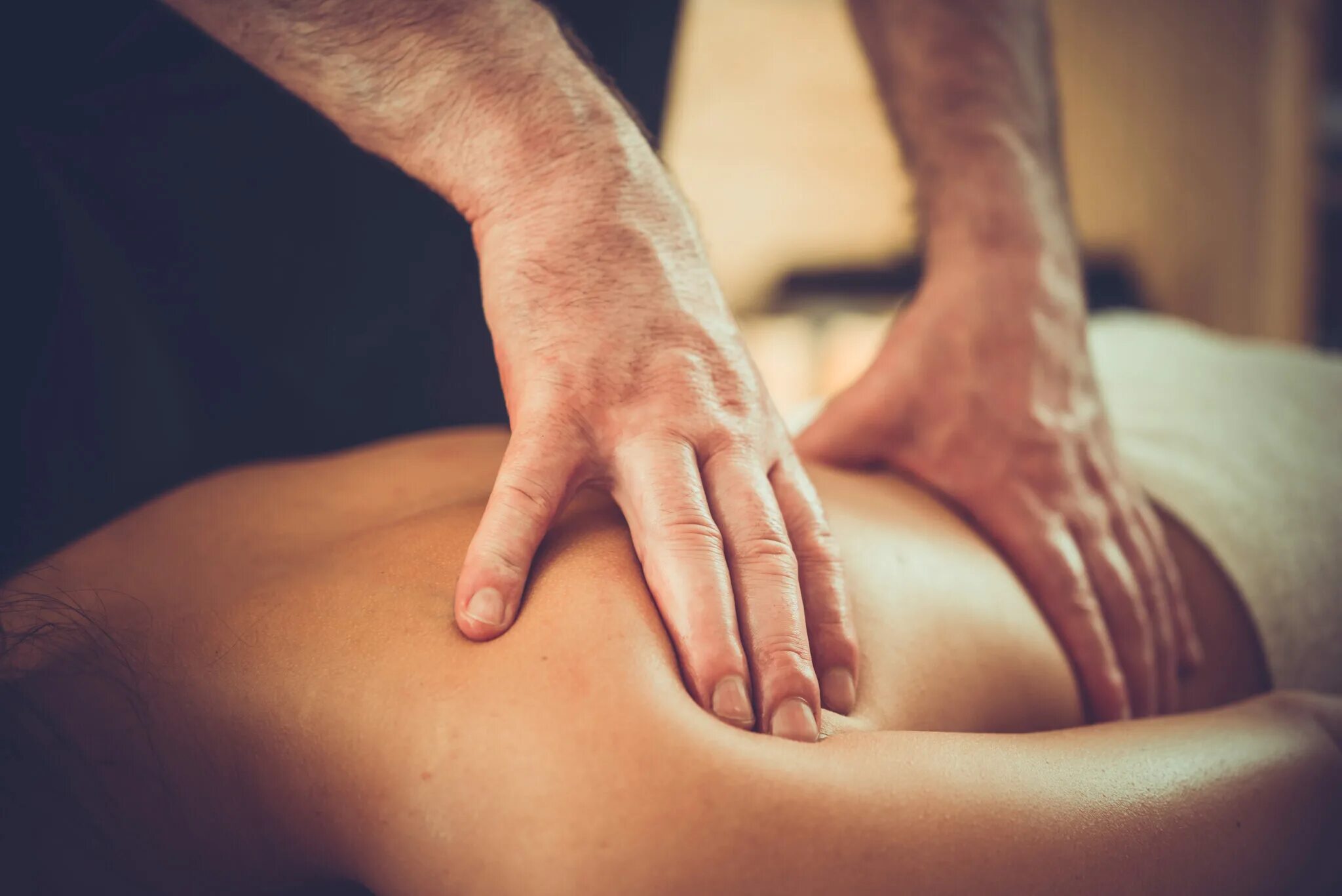 Https massage com. Массаж тела. Массаж спины. Классический массаж тела. Общий классический массаж.
