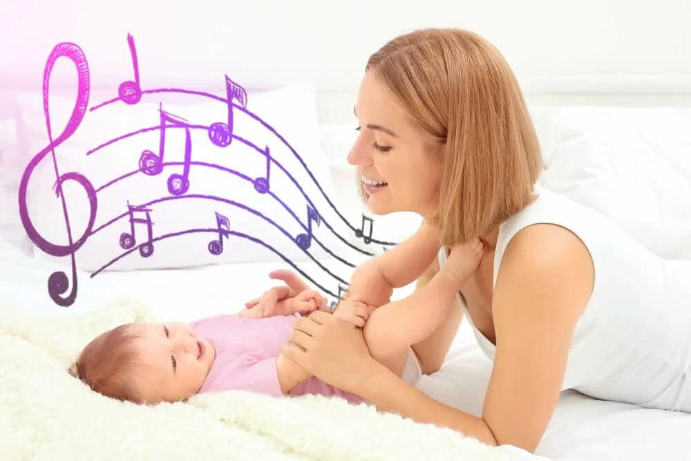 Музыка для малышей видео. Мама поет ребенку. Мама поет колыбельную ребенку. Мама поёт колыбельную малышу. Мать поёт колыбельную ребёнку.
