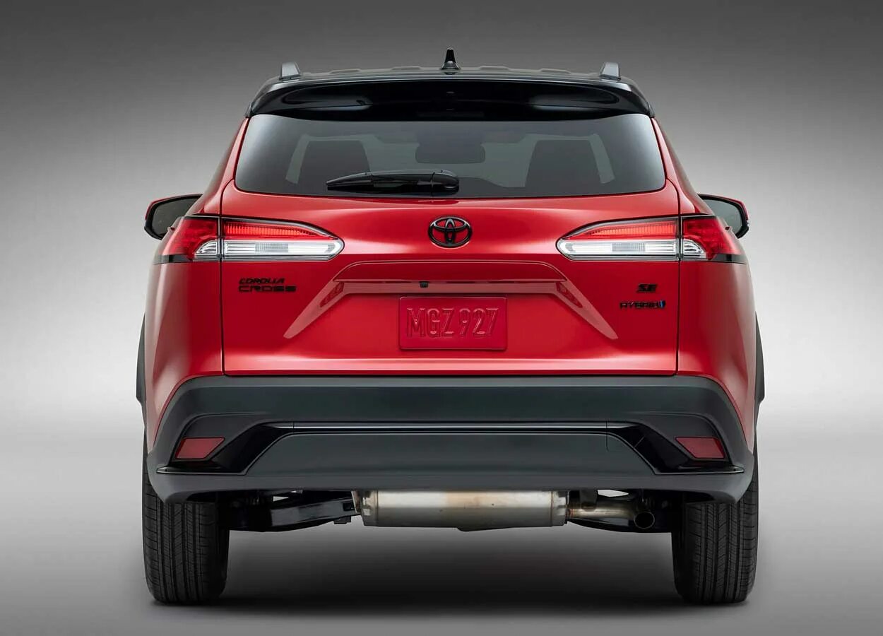 Toyota новые модели 2023. Toyota Cross 2023. Toyota Hybrid 2023. Toyota Corolla Hybrid 2023. Toyota Corolla Cross 2023.