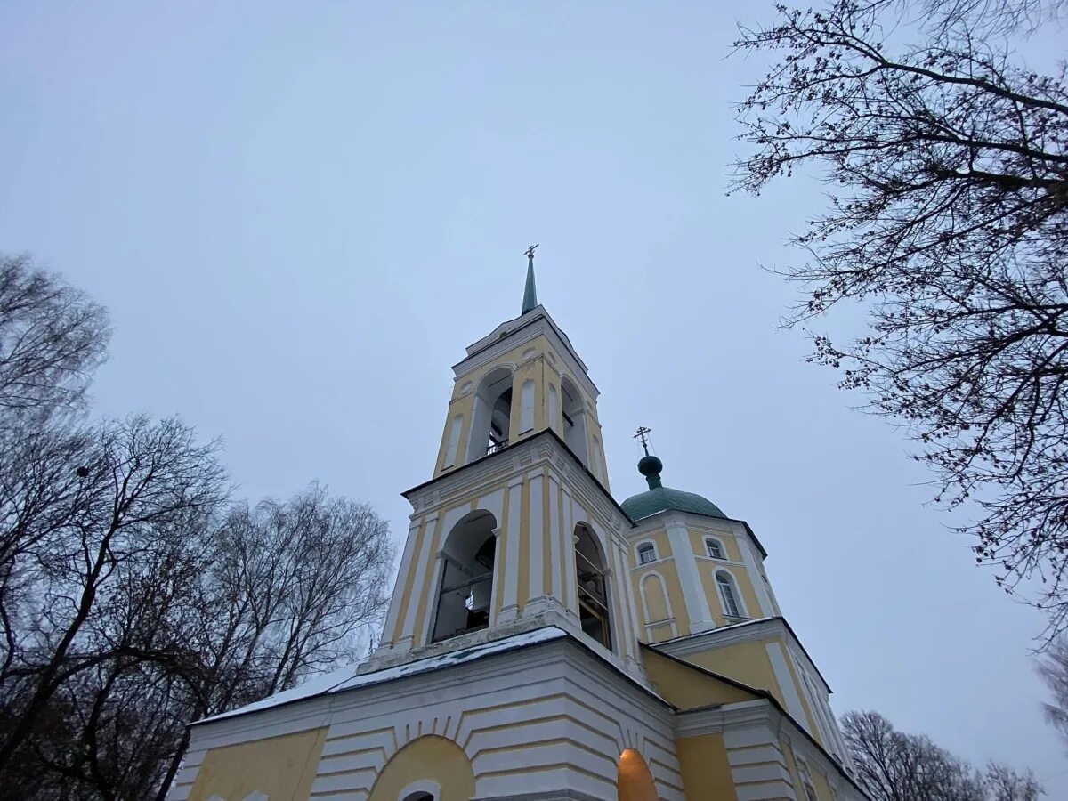 Калининский никольское. Никольское Тверь храм Николая Чудотворца. Село Никольское Тверская область Калининский район. Село Никольское Тверь Церковь. Храм села Никольское Калининский район.