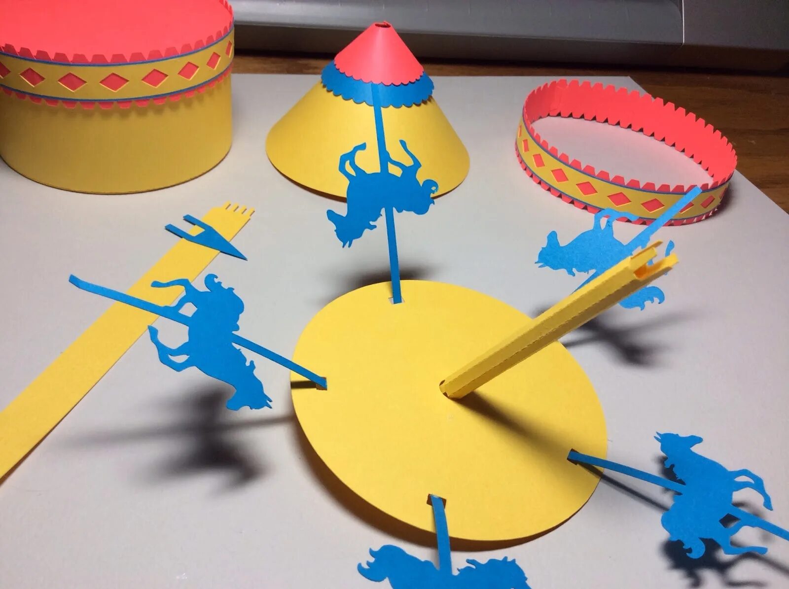 оригами гадалка из бумаги для детей. как сделать маленькую игру. игрушки из картона. поделки из бумаги и картона. самодельный спиннер.