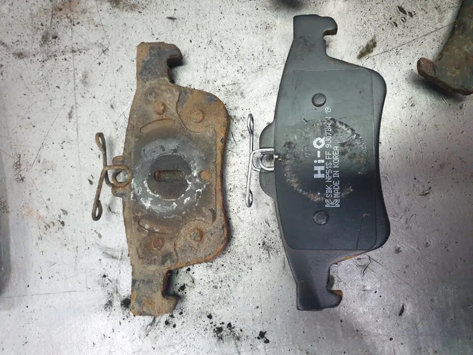 Задние тормозные колодки форд куга 2. Задние тормозные колодки форд куга 2. Ford kuga задние колодки. Тормозные колодки kugoo m2. 2.