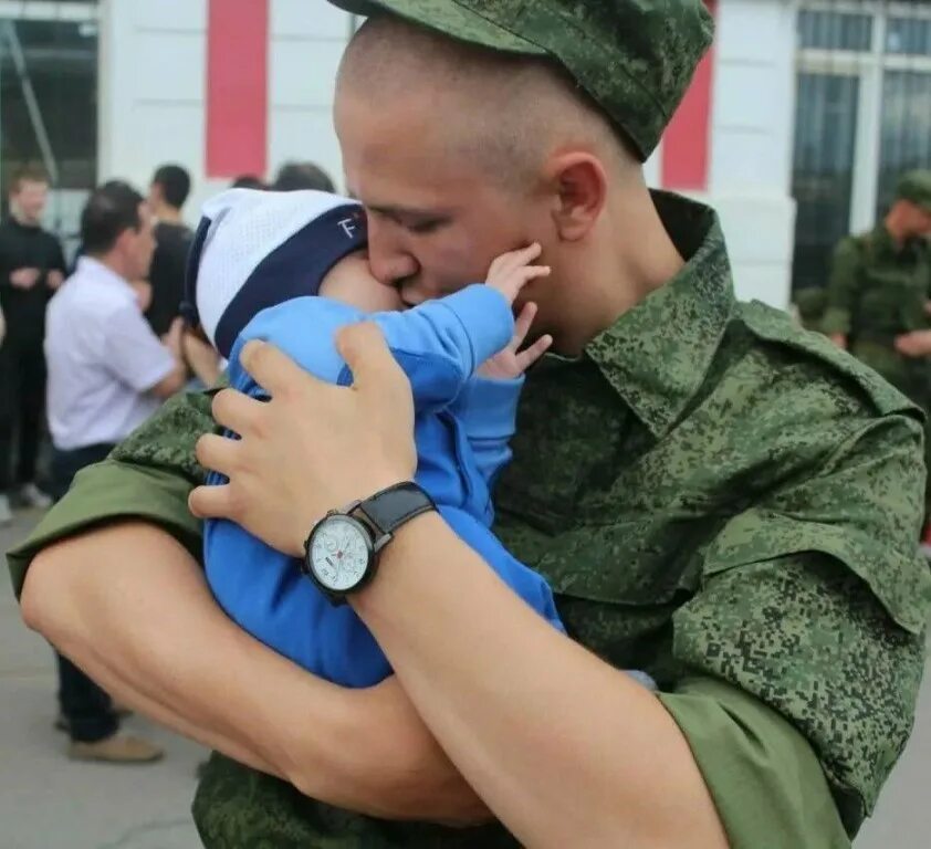 семья военнослужащего. контрактники вдв. дети военные семья. военная служба потконтракту. многодетный военнослужащий по контракту.