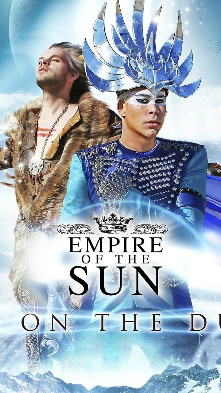 Empire of the sun alive. Группа Empire of the Sun. Empire of the Sun Ice on the Dune. Empire of the Sun группа2022. Люк стил Empire of the Sun.
