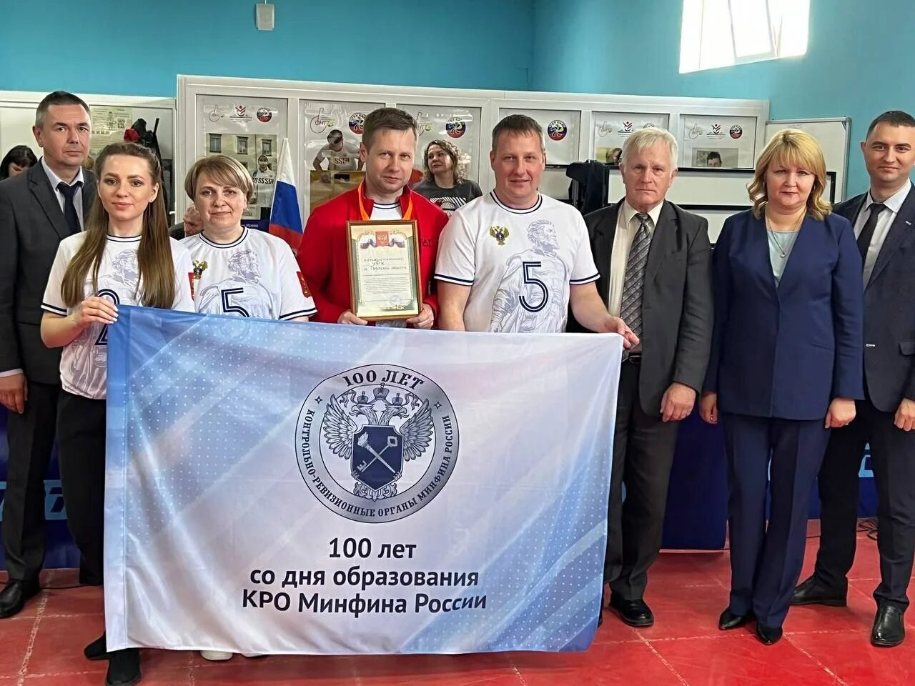 Кирпич одинарный полнотелый рядовой м-200. С днем контрольно ревизионной службы. Кро 100. Мирко крокоп 2022. Кро 100.