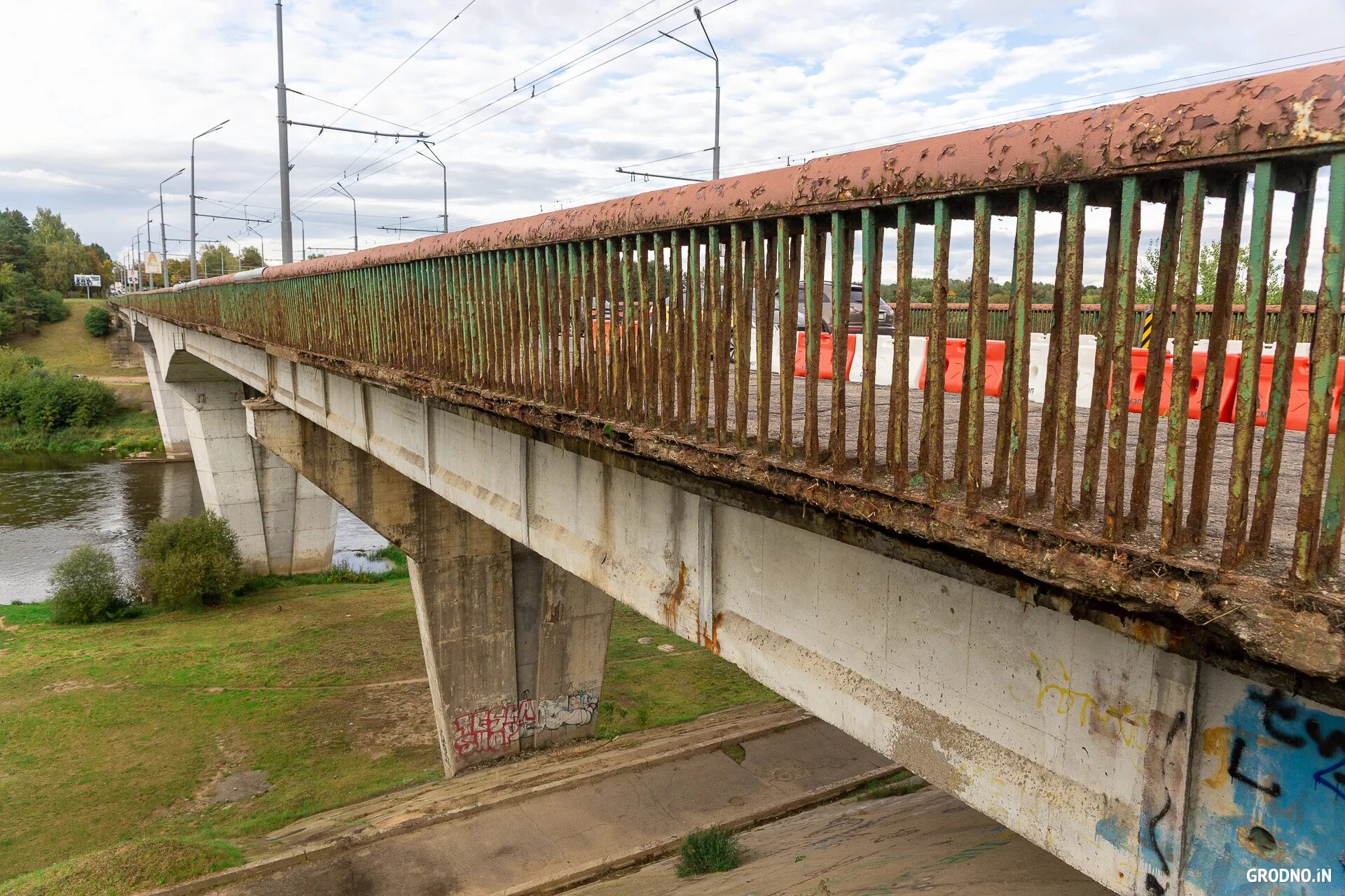 Асфальт на мосту. Ты г мосты мосты беларусь гродненская обл. Дизель гродно мосты сегодня. Гродно мост. Дизель гродно мосты сегодня.