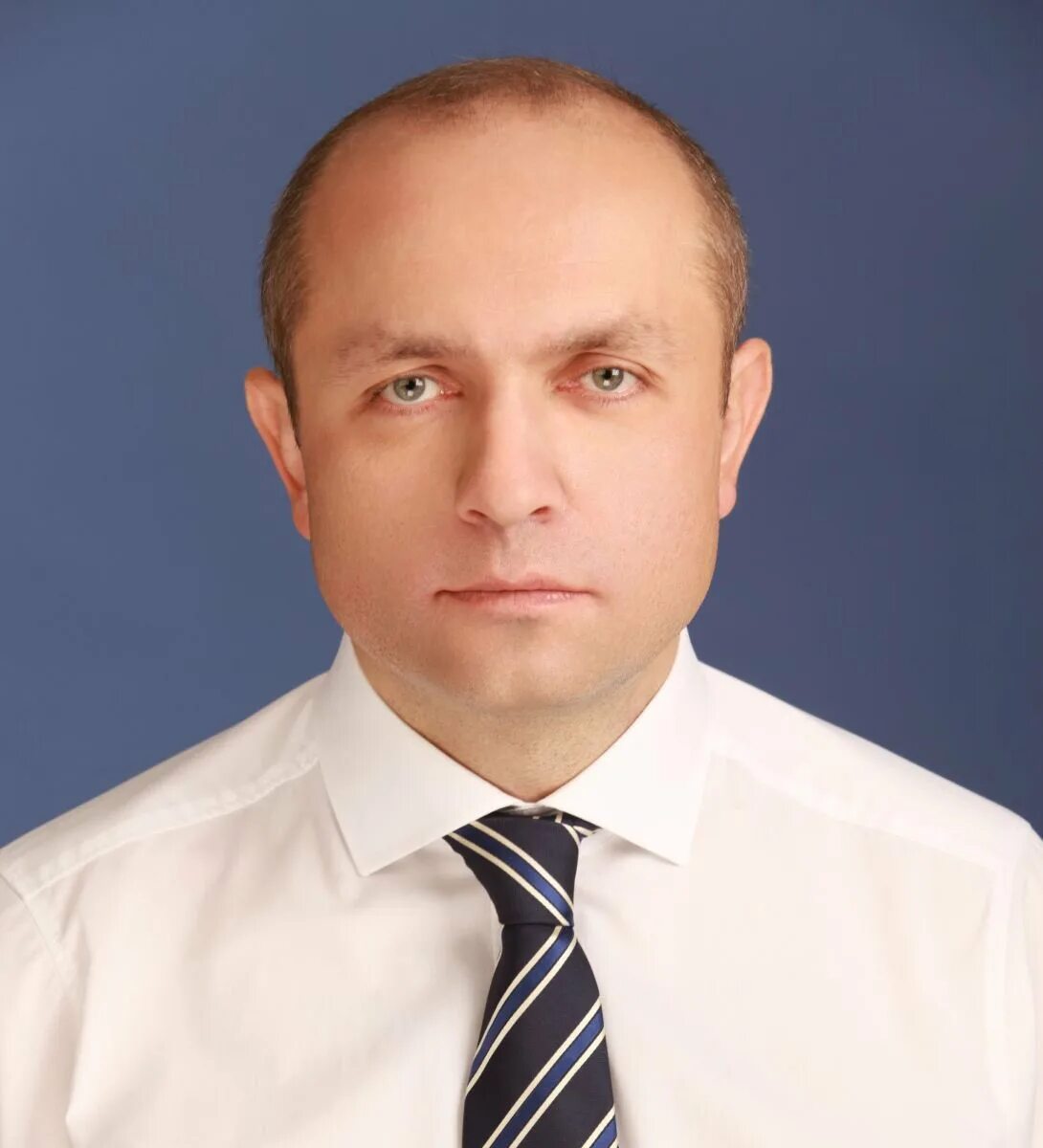 Сейчас в сми орел. Горсовет орел. Парахин юрий николаевич. Парахин юрий николаевич мэр орла. Горсовет орел.