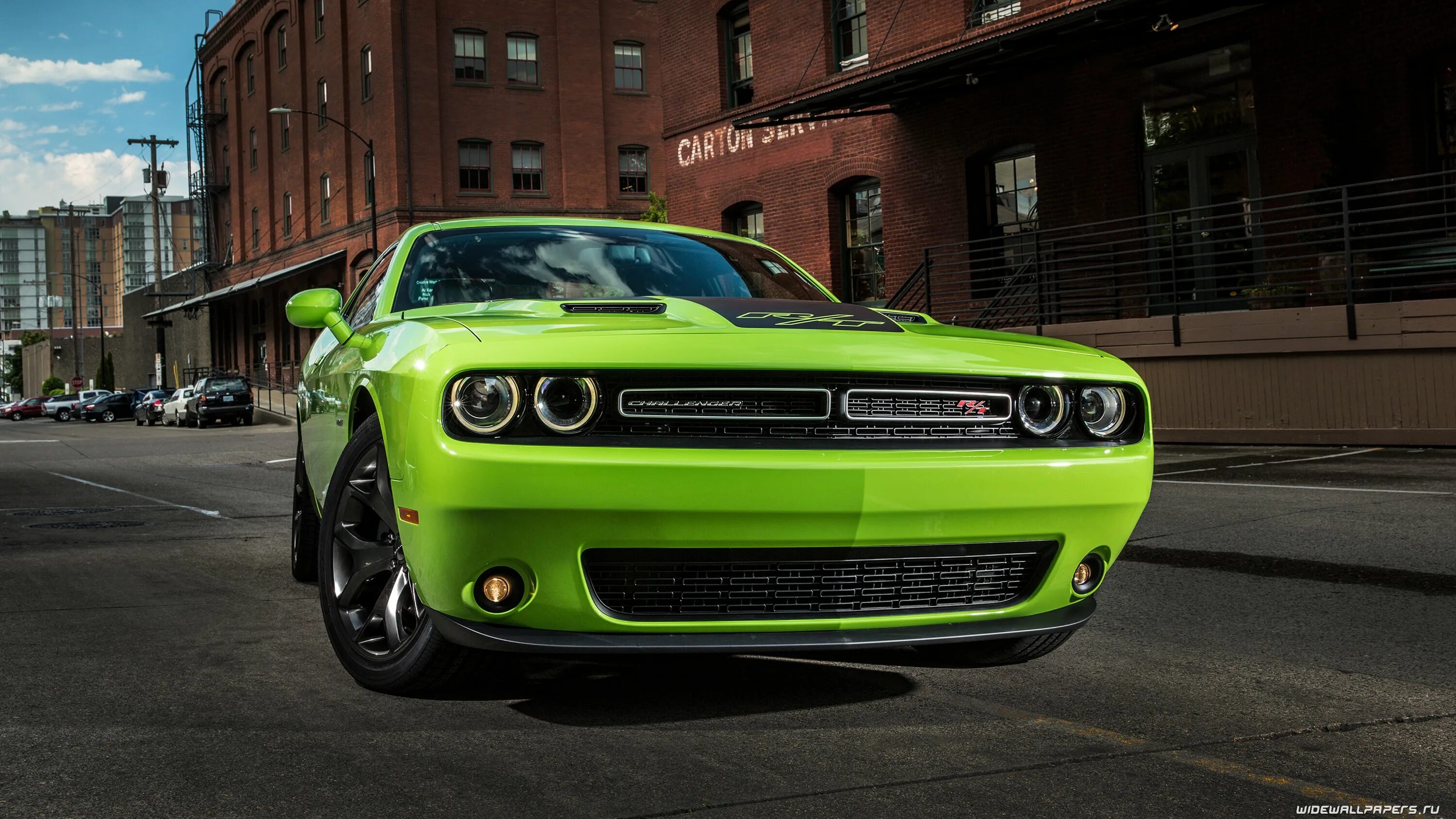 Машина додж челленджер. Dodge Challenger 2000. Додж Челленджер 2000. Dodge Challenger Hellcat 2000. Dodge Challenger 2015.