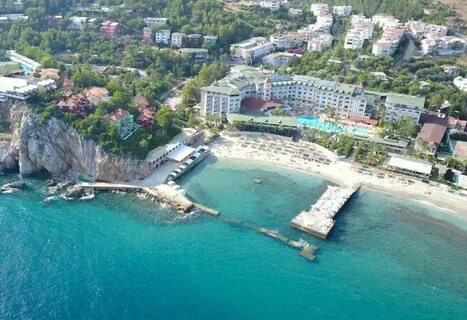 Larissa hill beach club