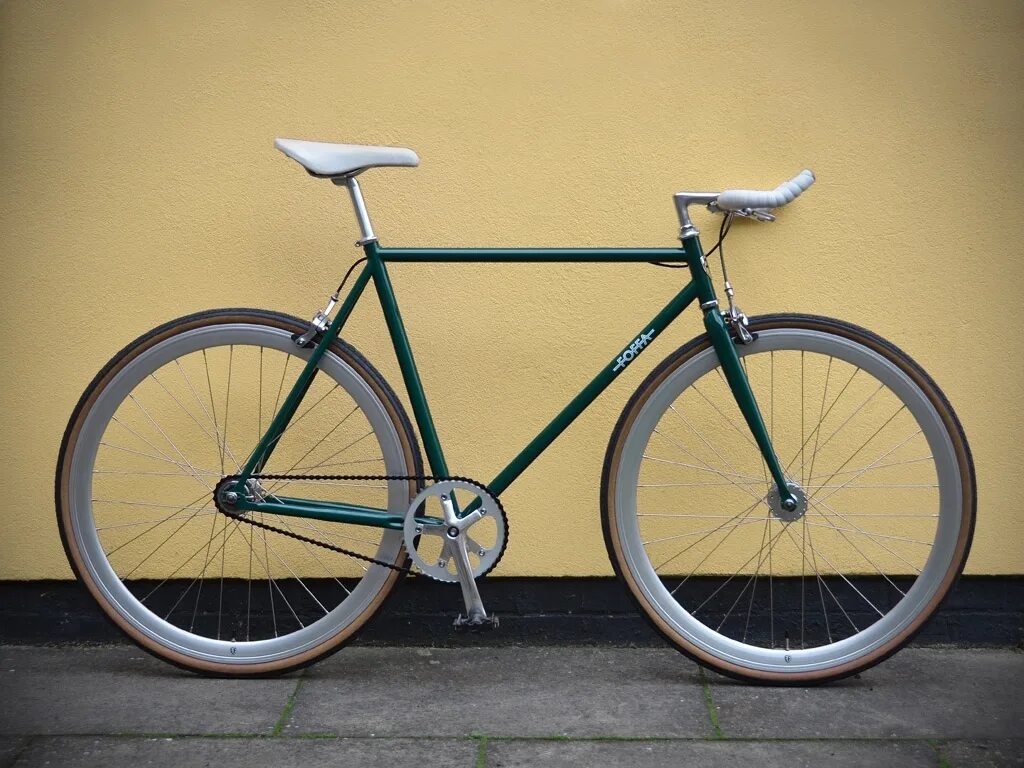 Синглспид велосипед. Фикс синглспид велосипеды. Single Speed велосипед. Foffa Single Speed. Синглспид или фикс.