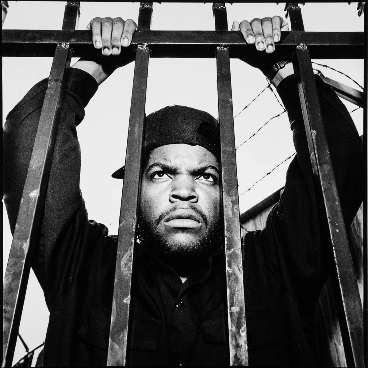 Ice cube remix. Айс кьюб. ice cube в молодости. айс кьюб молодой. айс кьюб в молодости.