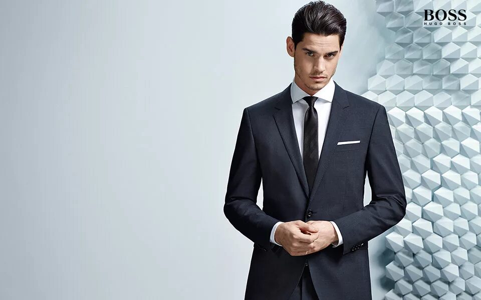 классическая одежда. футболка мужская. Abercrombie fitch бренд. модель мужчина бренда рой робсон. Abercrombie fitch одежда.