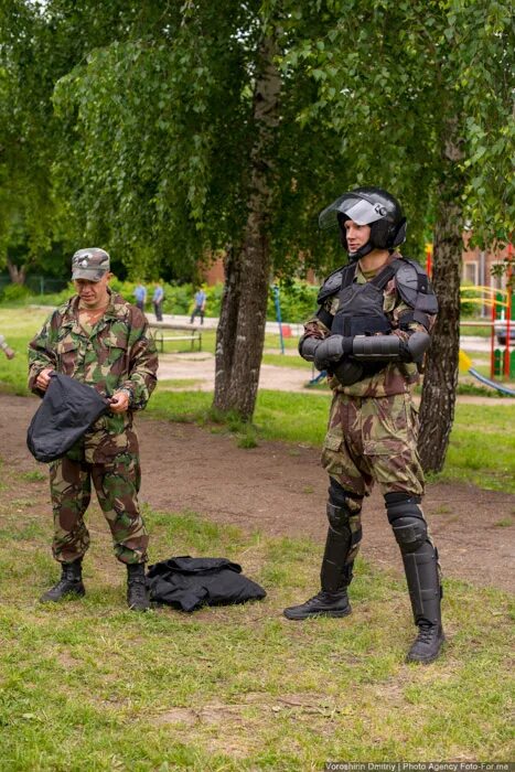 Полицейский россии. День белорусской милиции. Праздник увд. Увд по калужской области проводы омона в украину. Праздник увд.