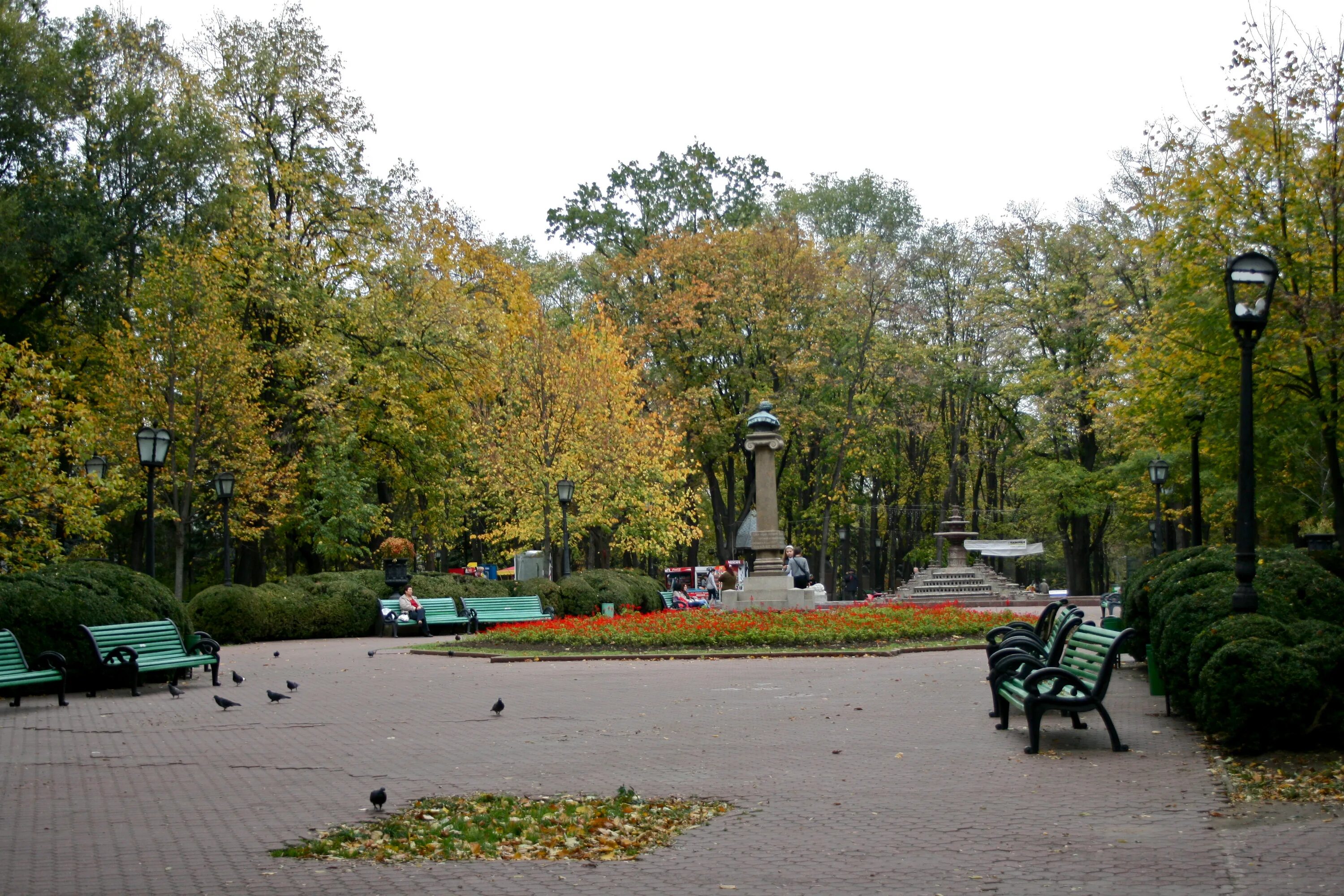 Парки кишинева. Кишинев парк. Кишинев парк центр. Парк Политеха в Кишиневе. Парк Мезон Кишинев.