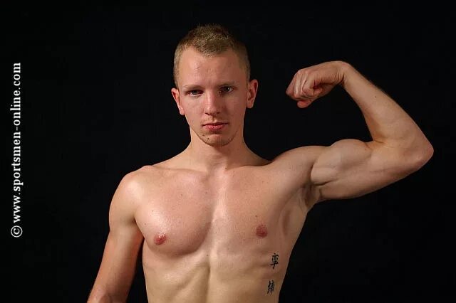 Бицепс 42 см. Обхват бицепса 36 см. Бицуха 36 см. Бицепс 36 см. Бицепс 40 см.