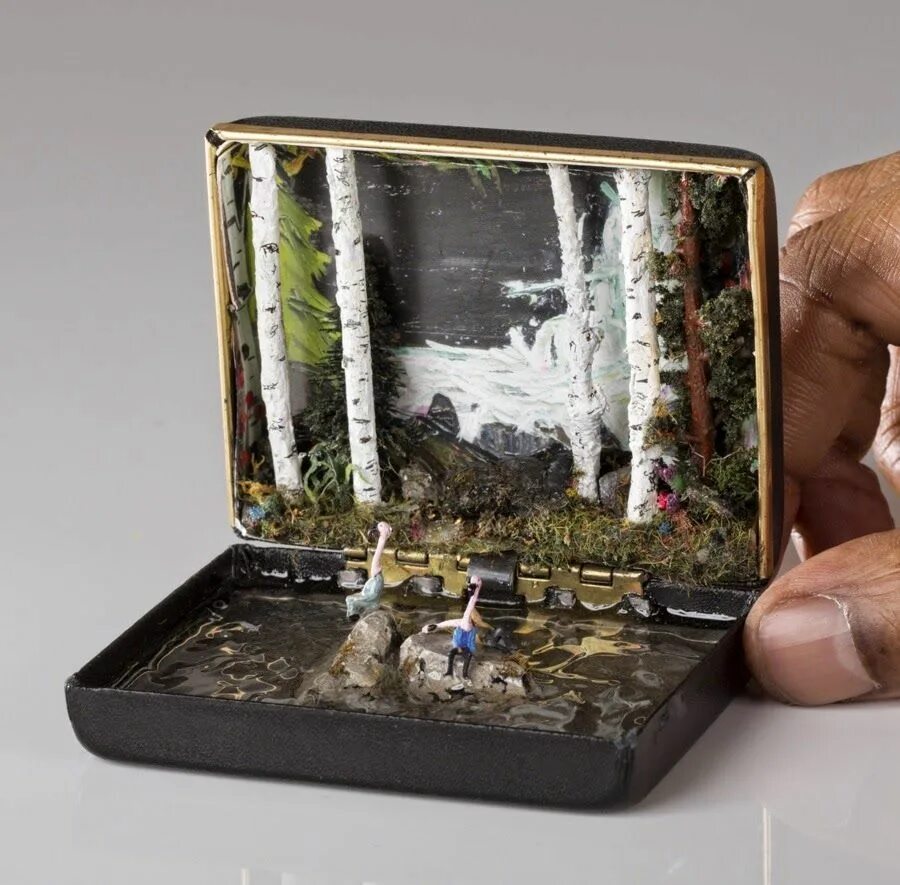 Fill in miniature artistic box. Мини мир. Диорама мини диорама. Диорама в коробке своими руками. Shadowbox диорама.