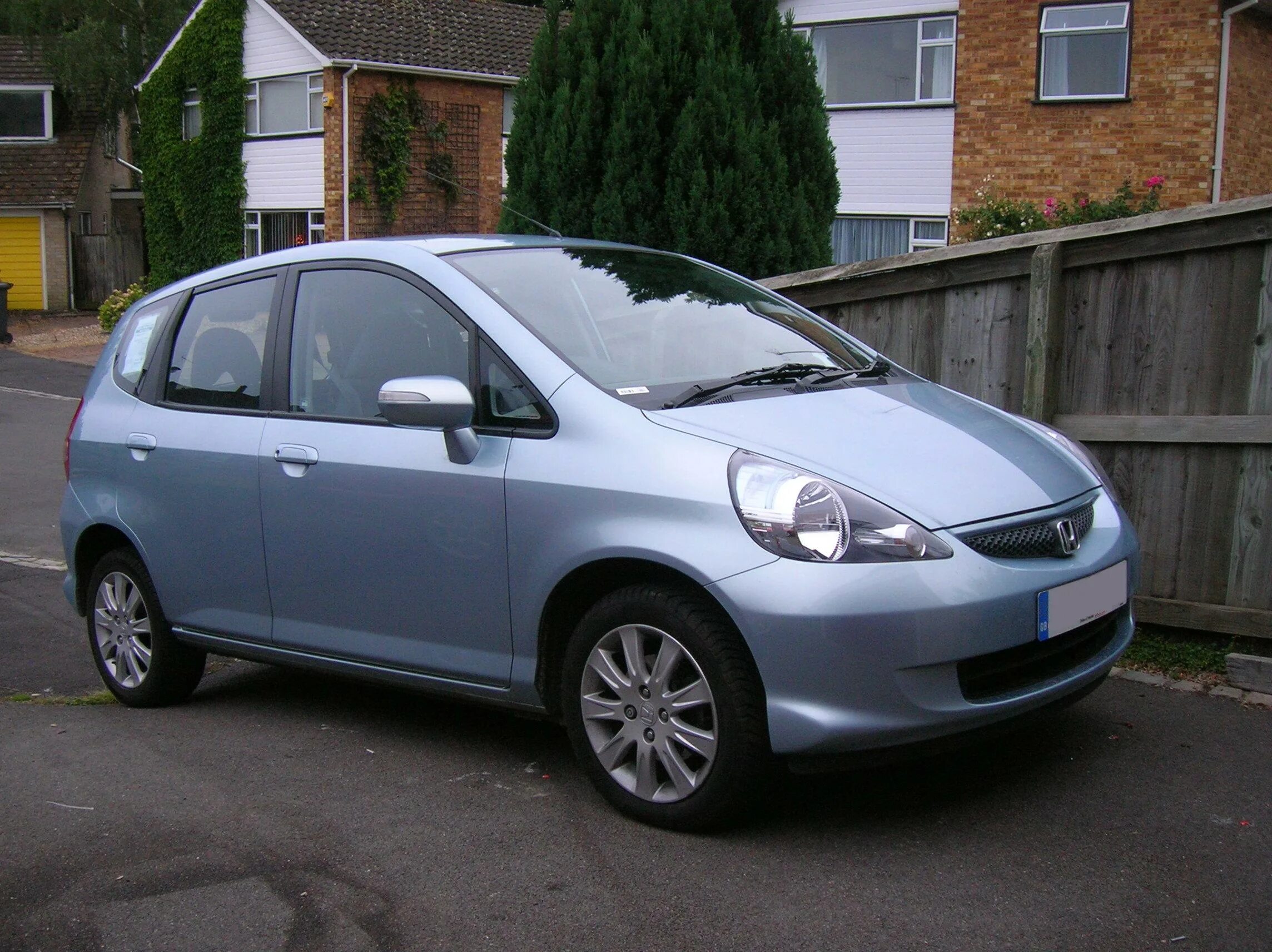 Характеристика хонда джаз. Хонда джаз 2001. Honda jazz 2008. 4. Honda jazz 2.