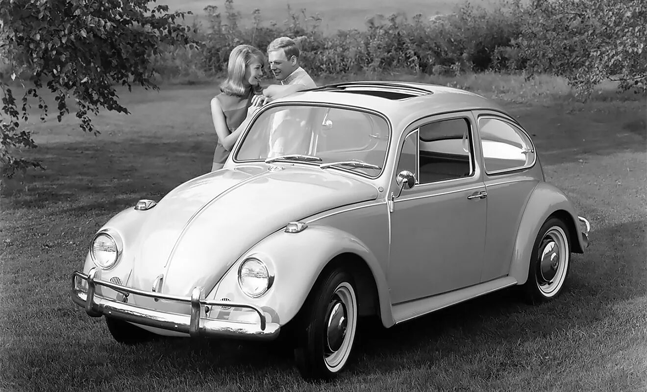 1 автомобиль фольксваген. Volkswagen Käfer – «Жук». 1946. Volkswagen vw30 (Жук). Volkswagen Käfer 1938 вермахта. Фольксваген Жук 1938.