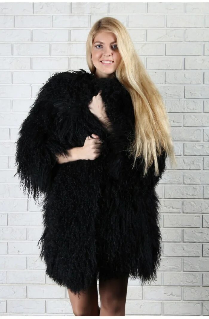 Мех ламы. Куртка из ламы. Шуба из ламы меха черная. Mosmexa шуба женская. Эко шуба лама.