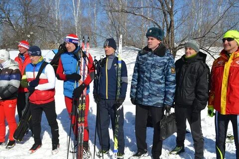 В соревнованиях по лыжным гонкам для обгона