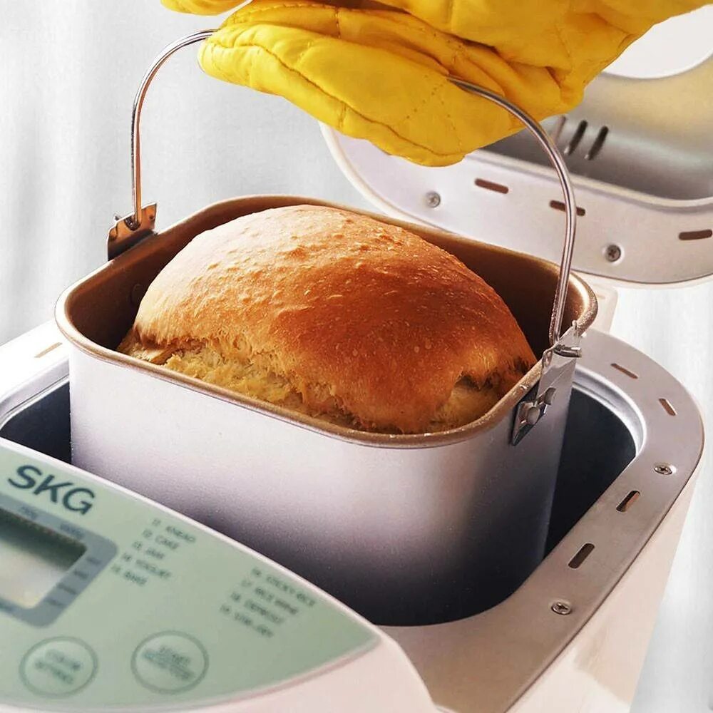 Как работает хлебопечка. Хлебопечка automatic breadmaker ts-018s. хлебопечка с хлебом. аппарат для готовки хлеба. приготовление хлеба в хлебопечи.