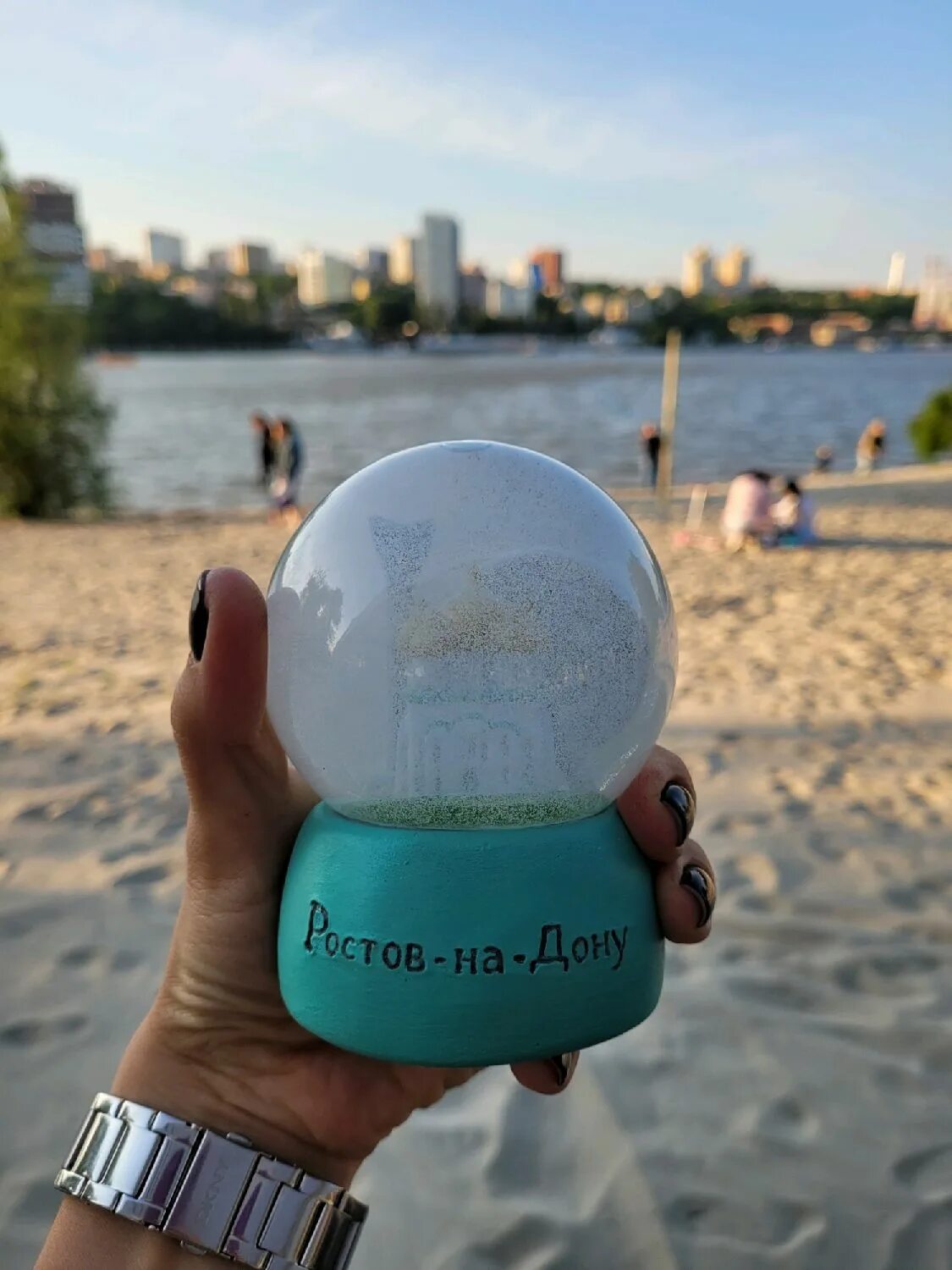 Снежный шар сноуболл. Снежный шар сувенир. Сувениры санкт петербург снежный шар санкт-петербург. Снежный шар peha. Снежный шар джейкобстаун.