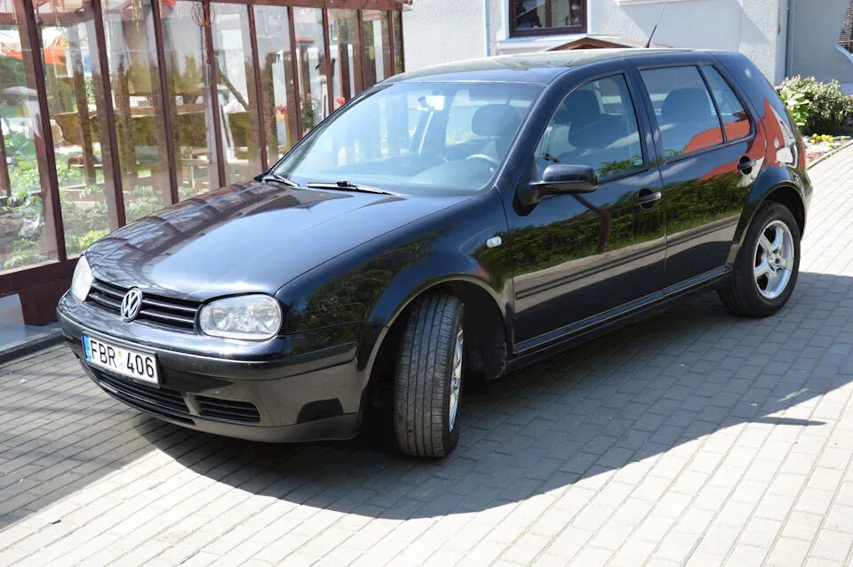 Гольф дизель 1.6 купить. Гольф дизель. Volkswagen Golf дизель. Volkswagen Golf 3-Door mk4 1997-2005 ветровики с дефлекторами. На авито Смоленская область Volkswagen Golf дизель.