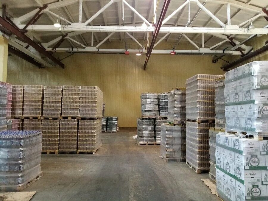 Помещение склада. Хранение на складе. Склад яндекс котельники. Склад. Компании арендующие склады.