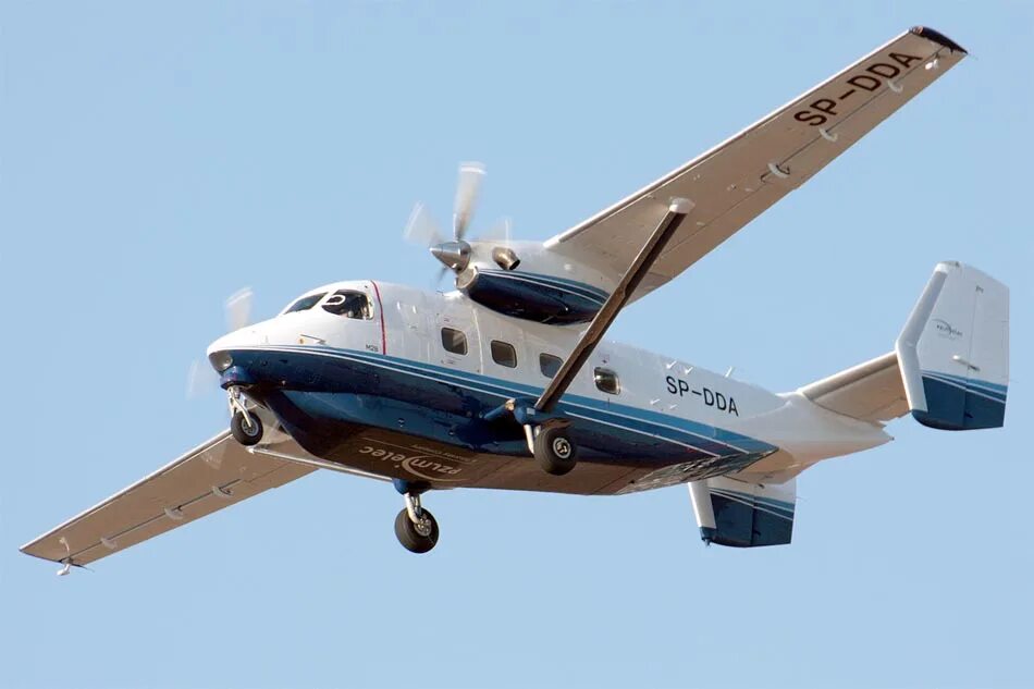 М 28 м 7 28. PZL-Mielec m-28 skytruck. PZL m28 skytruck. Самолет PZL Mielec m28 skytruck. ПЗЛ М 28.