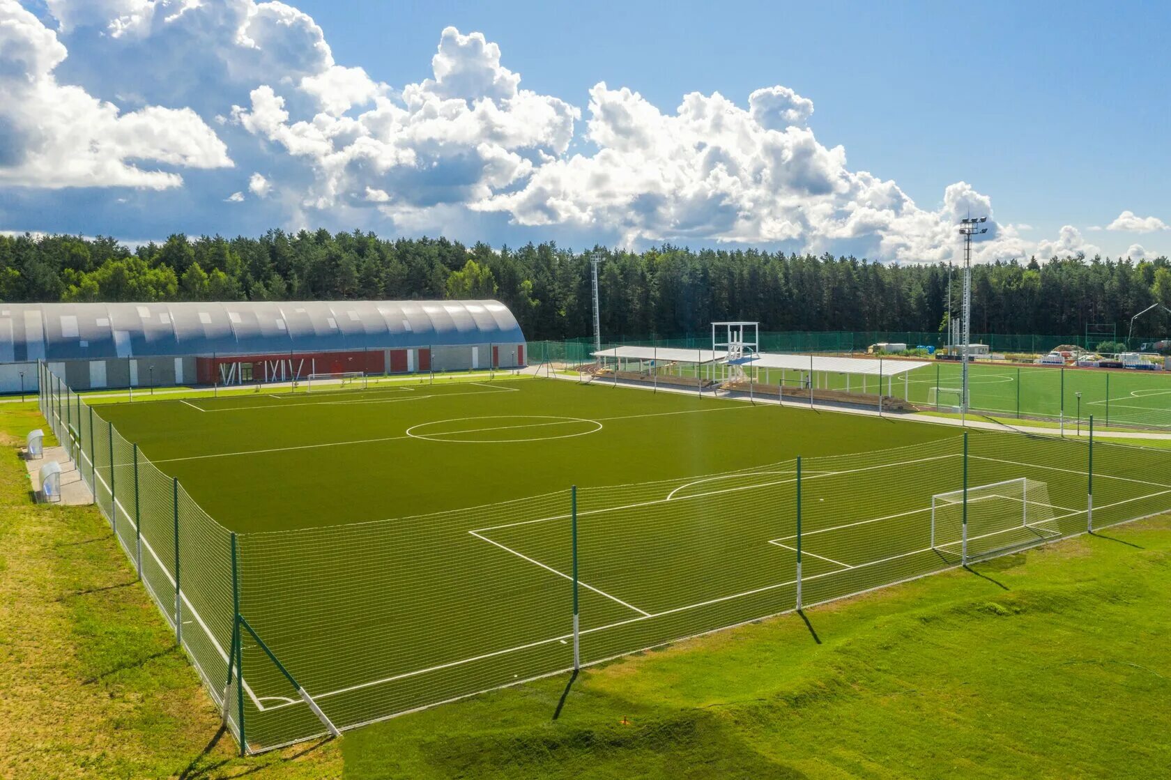 Купить базу в нижнем новгороде. Спортивная база море спорта Городецкий район Нижегородская область. Море спорта спортивная база Городецкий. База в Новогорске футбольное.поле. Новогорск футбольное поле.