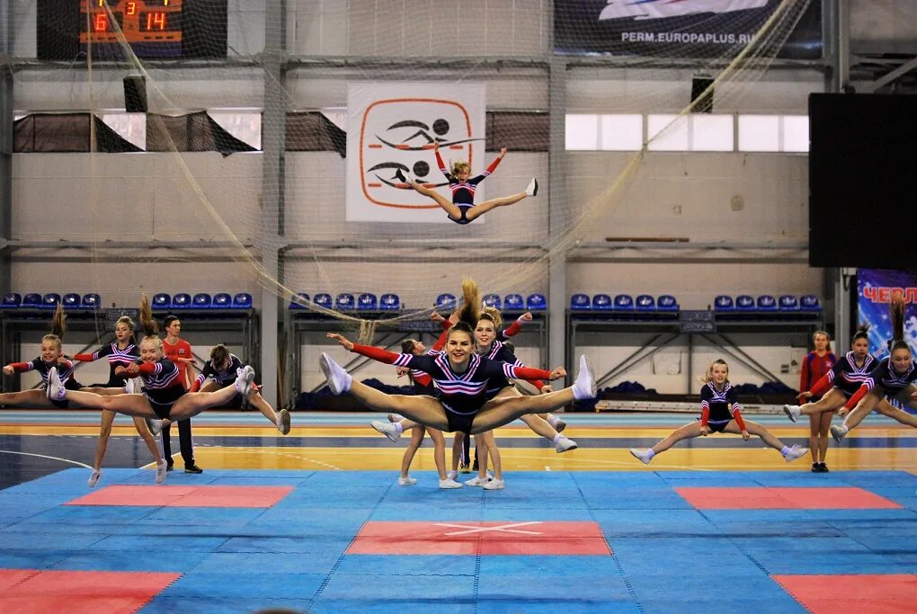 Соревнования по плаванию пермь\. Соревнования в перми. Обвинская 9 спортивный комплекс. Спорткомплекс динамо пермь. Башня пожарно прикладной спорт.