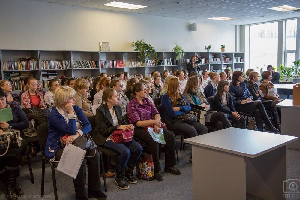 Гаугн мароновский. Дальневосточный федеральный университет, посёлок русский. Творческие объединения омгу. Студенты ниу вшэ спб. Корпус гуманитарных наук двгу октябрьская.
