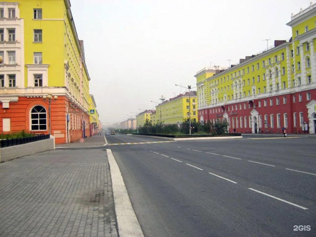 Норильск ленинский проспект. Норильск центральная улица. Норильск, ленинский проспект, дом 16. Норильск проспект. Норильск проспект ленина.