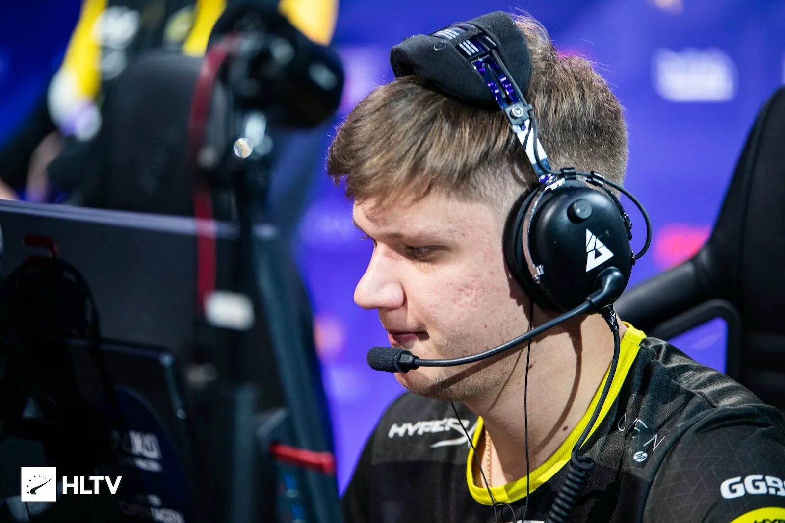 Саша Симпл 2022. S1mple 2020. S1mple 2022 Navi. Саша Симпл на аву. Симпл сизонс