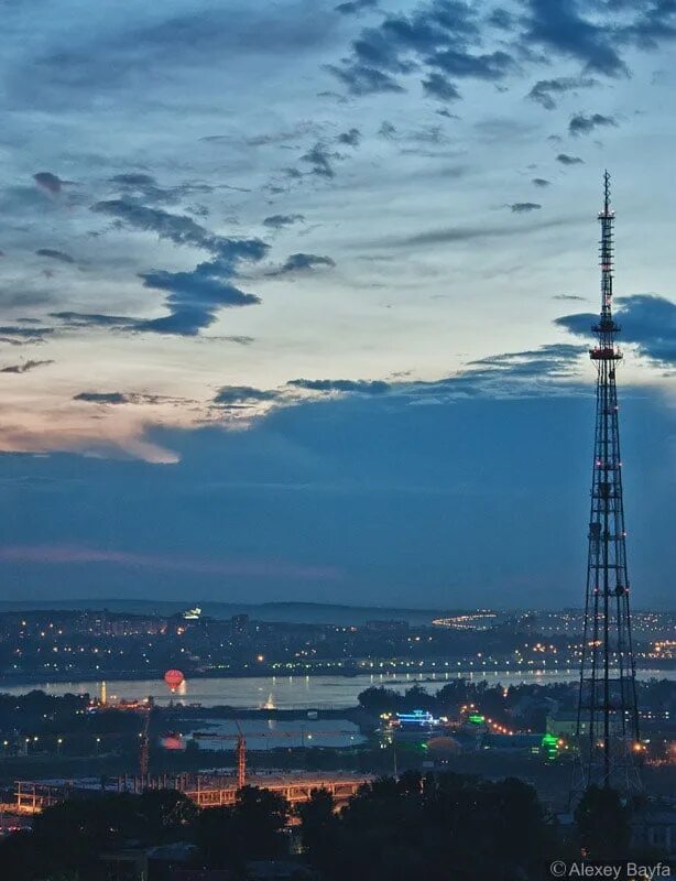 Телецентр братск. Здание ткц братск арт. Телецентр братск. Телевизионная башня в иркутске. Телецентр братск.