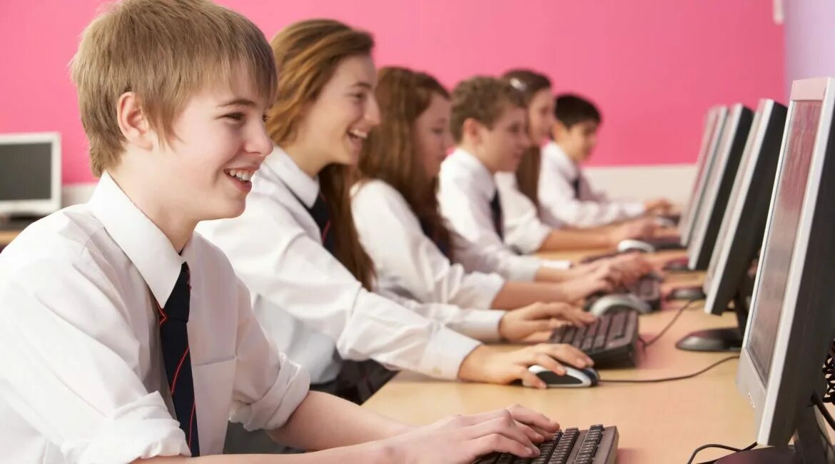 Интернету старшеклассников. Молодежь и компьютер. Интернету старшеклассников. Интернету старшеклассников. Интернету старшеклассников.